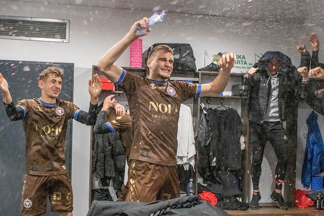 对古德蒙德 对古德蒙德